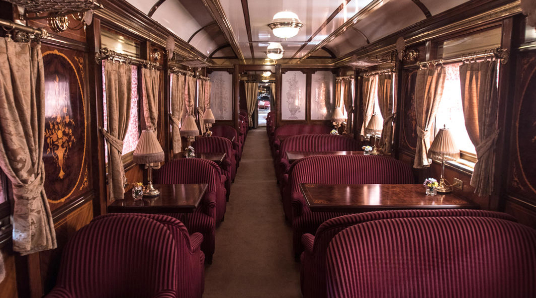 Comboio “Al Ándalus”: Carruagens-salão