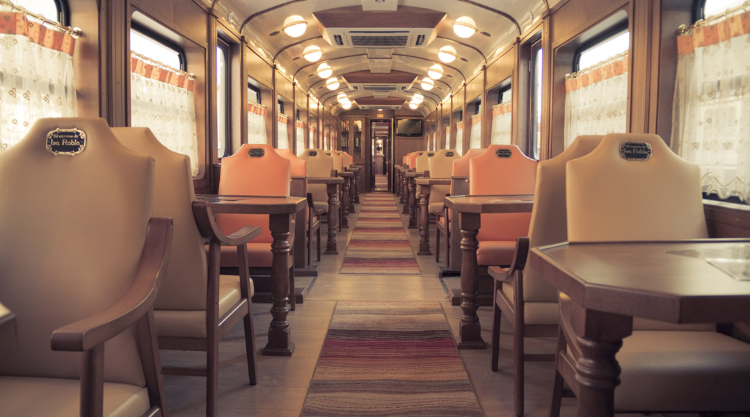 Comboio “Expreso de La Robla”: Salões