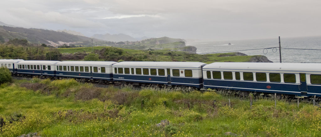 Comboio Transcantábrico Costa Verde Express